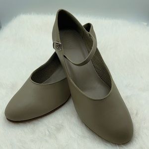 Bloch Encore Character Shoe